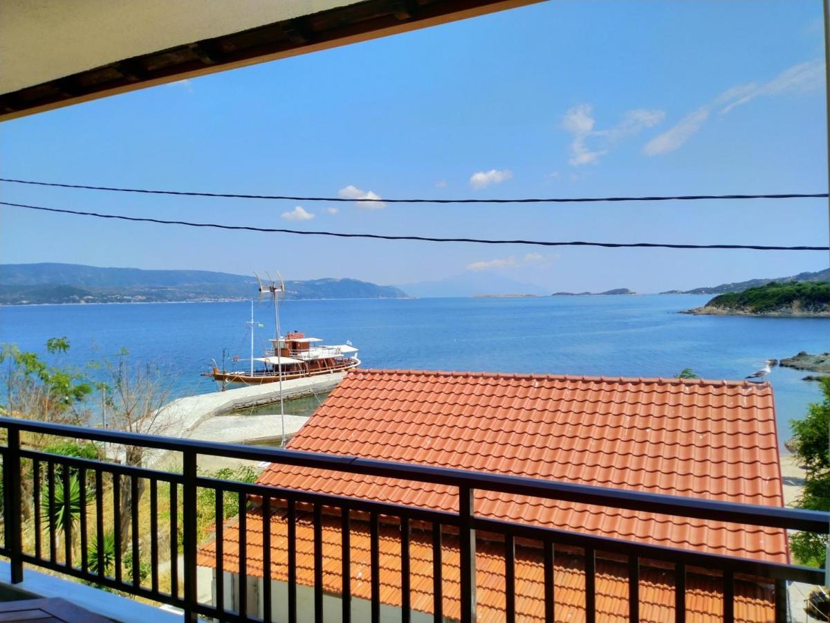 Gianni'S Apartment By The Sea Амоляни Екстериор снимка