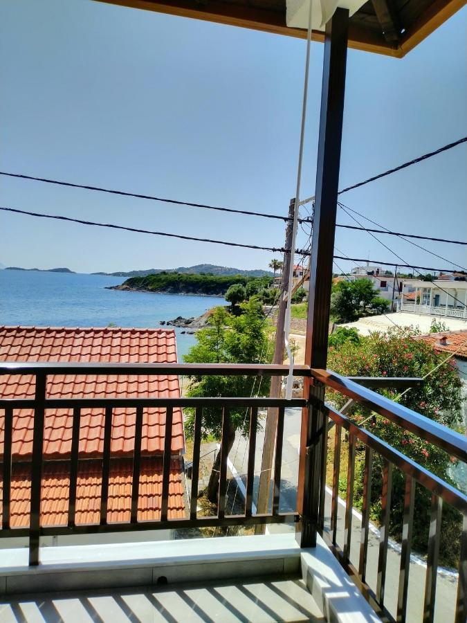 Gianni'S Apartment By The Sea Амоляни Екстериор снимка