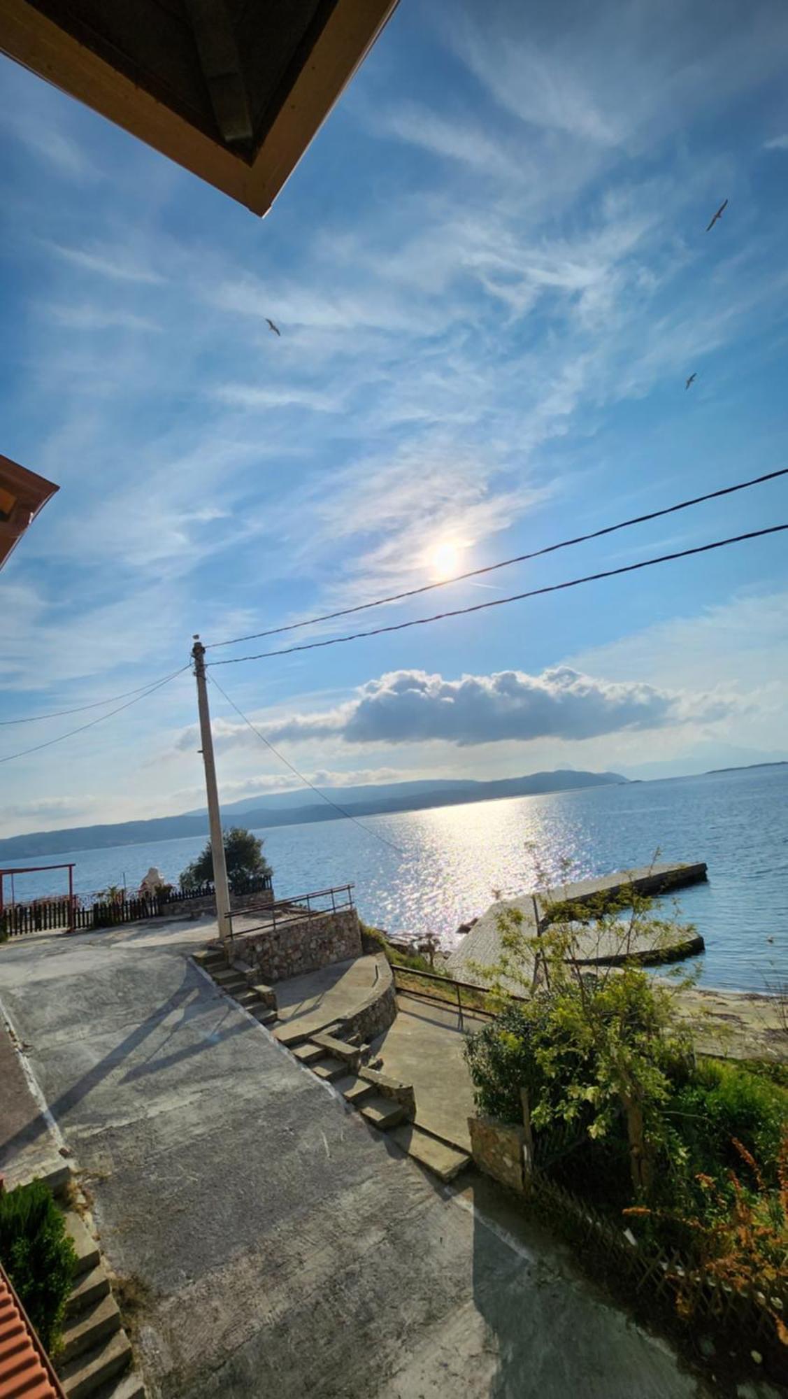 Gianni'S Apartment By The Sea Амоляни Екстериор снимка
